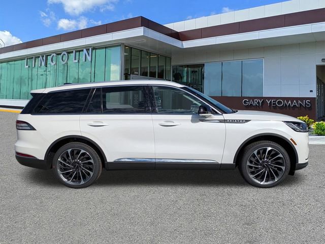 New 2026 Lincoln Aviator Reserve image 3