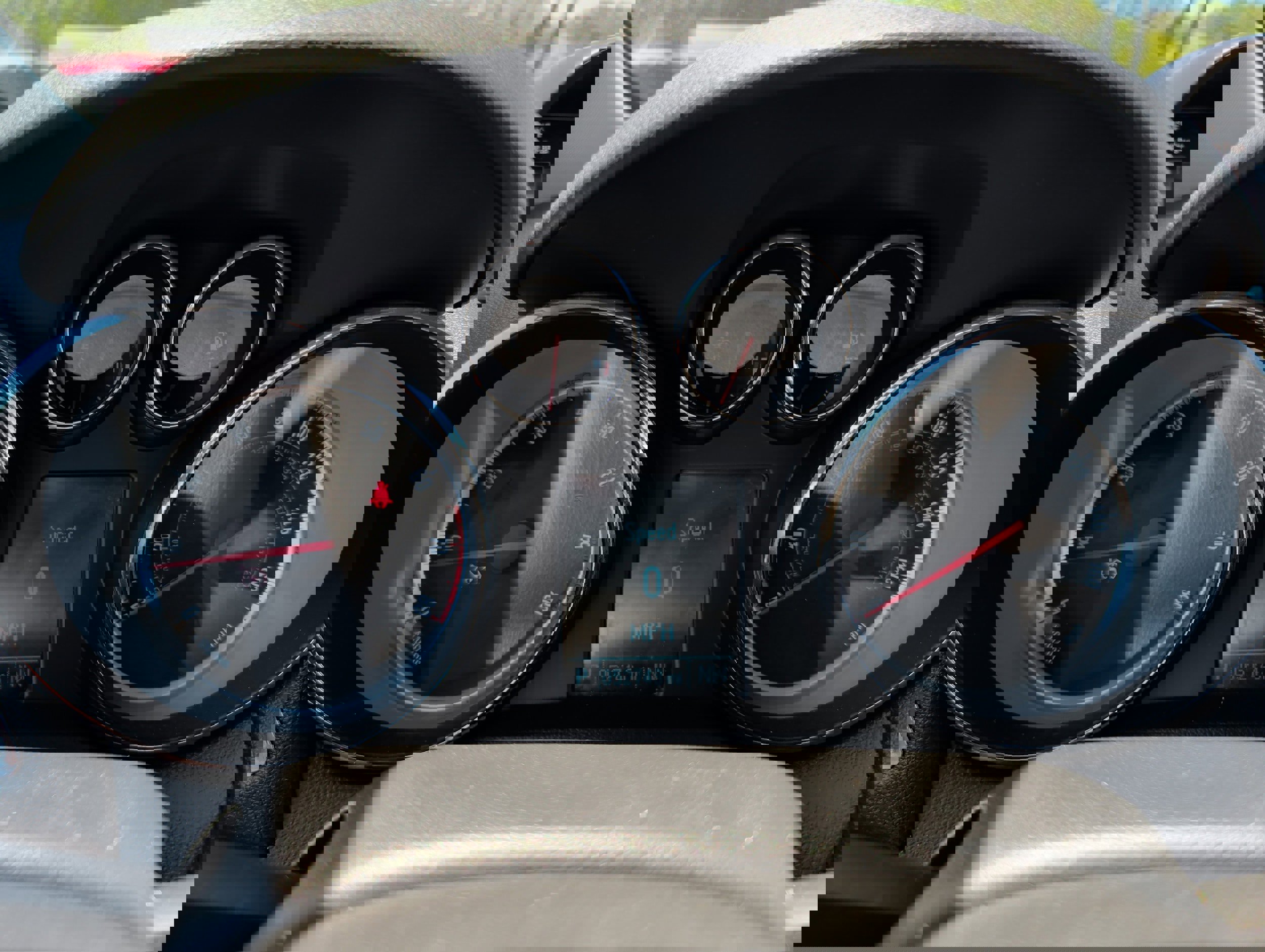 Used 2015 Buick Encore Leather AWD/4WD image 27