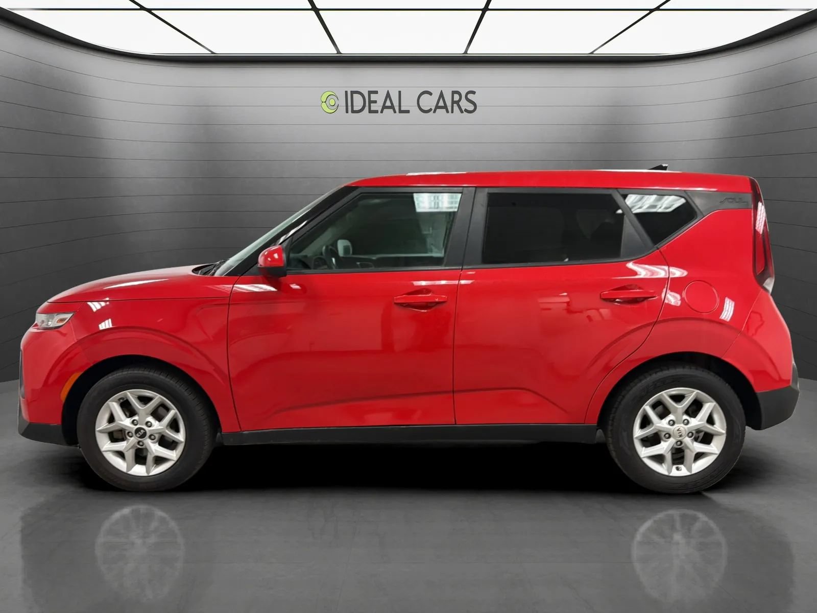 Used 2020 Kia Soul S FWD image 8