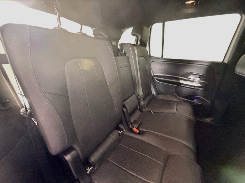 Used 2024 Mercedes-Benz GLB 250 image 25