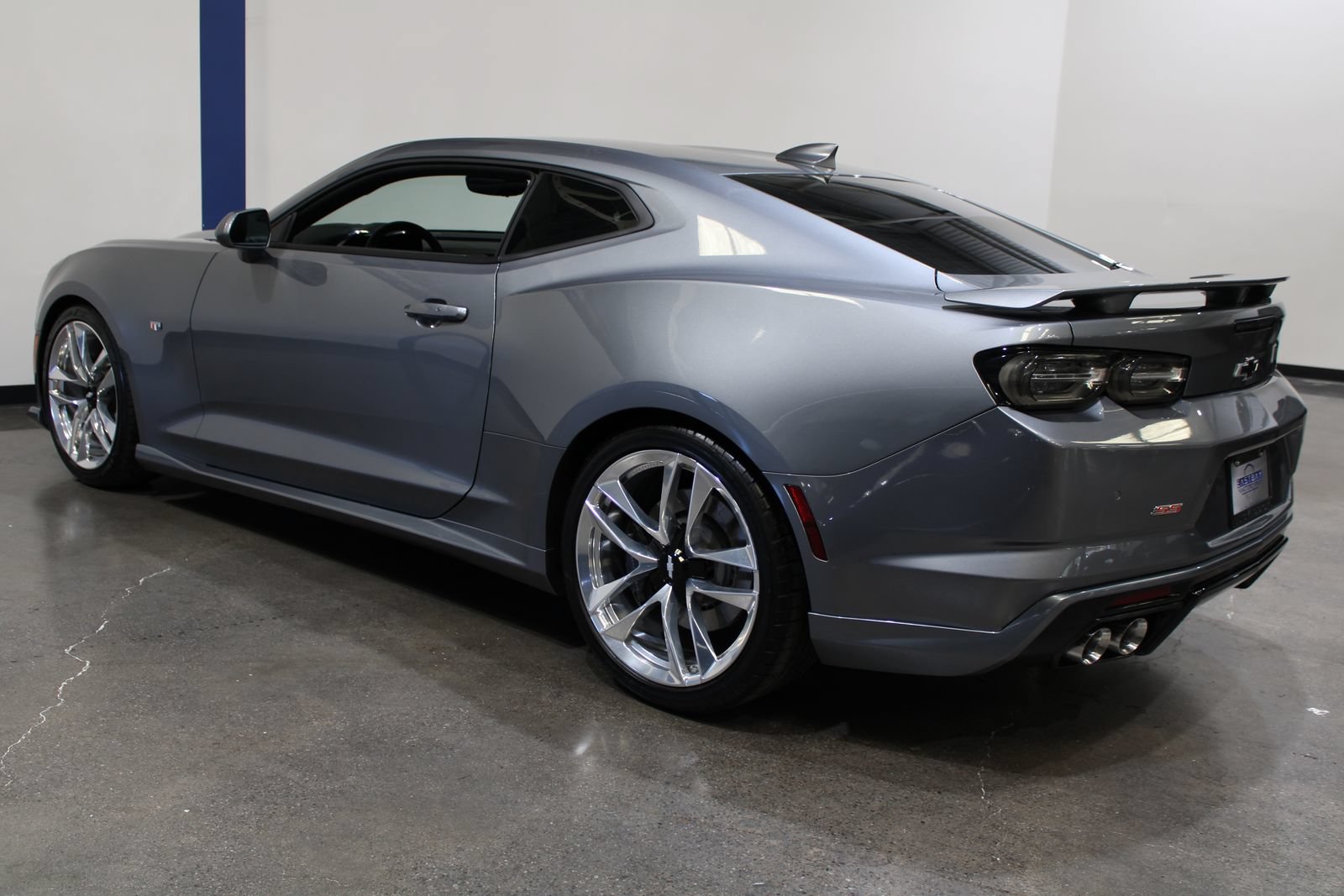 Used 2019 Chevrolet Camaro SS w/ LPO, Ground Effects Package RWD image 9