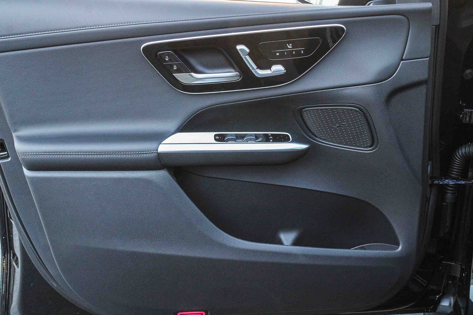 New 2026 Mercedes-Benz GLC 300 4MATIC image 21