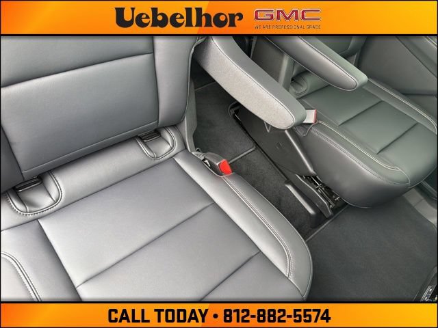 New 2026 GMC Acadia Elevation w/ Elevation Premium Package AWD/4WD image 6