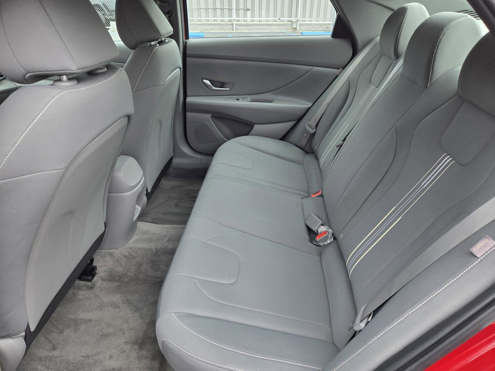 Used 2024 Hyundai Elantra Blue image 25