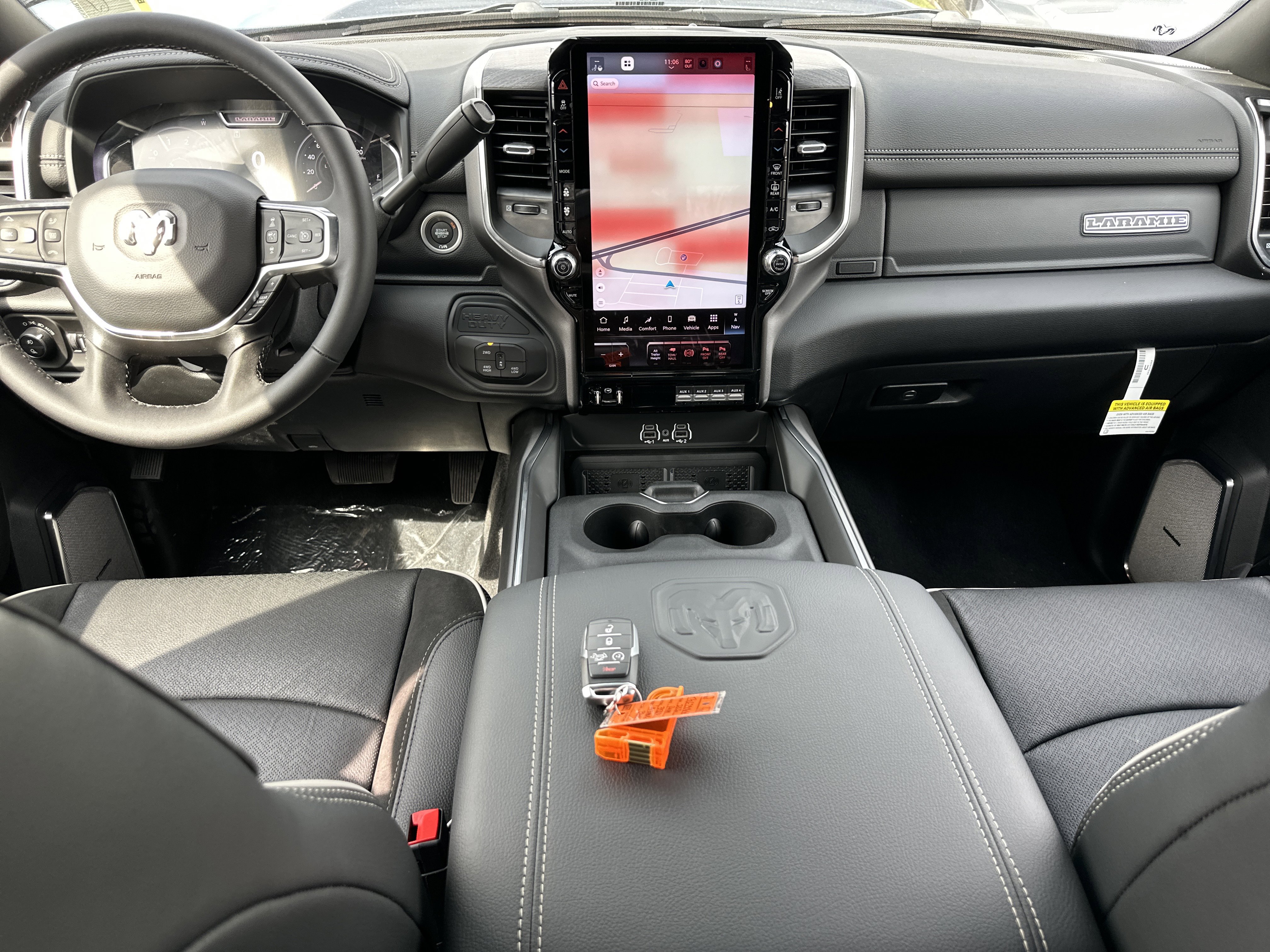 New 2026 RAM 3500 Laramie AWD/4WD image 33