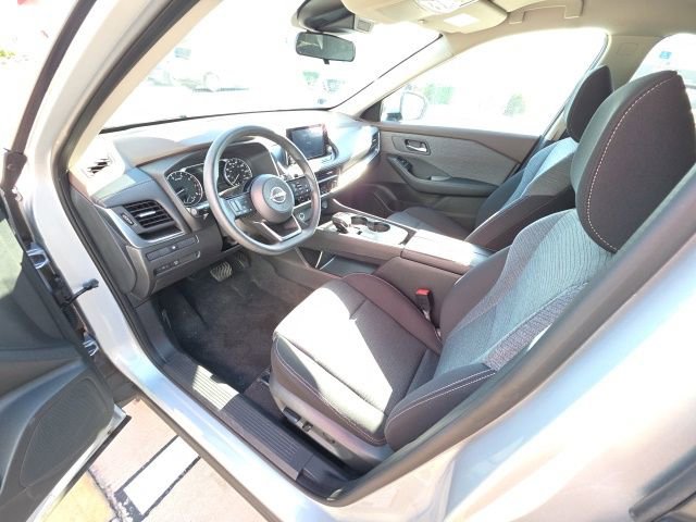 Used 2023 Nissan Rogue SV FWD image 12