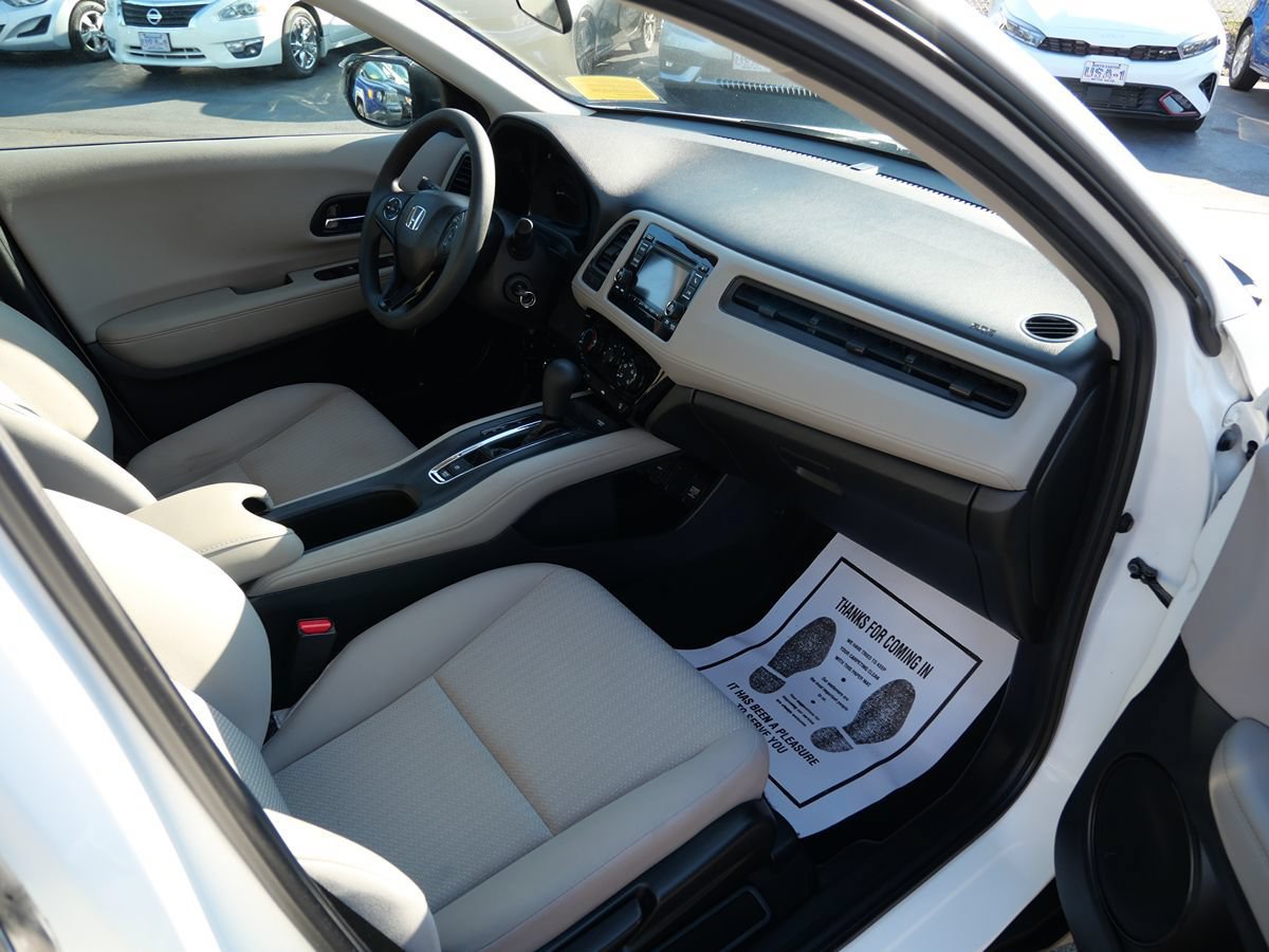 Used 2016 Honda HR-V LX image 26