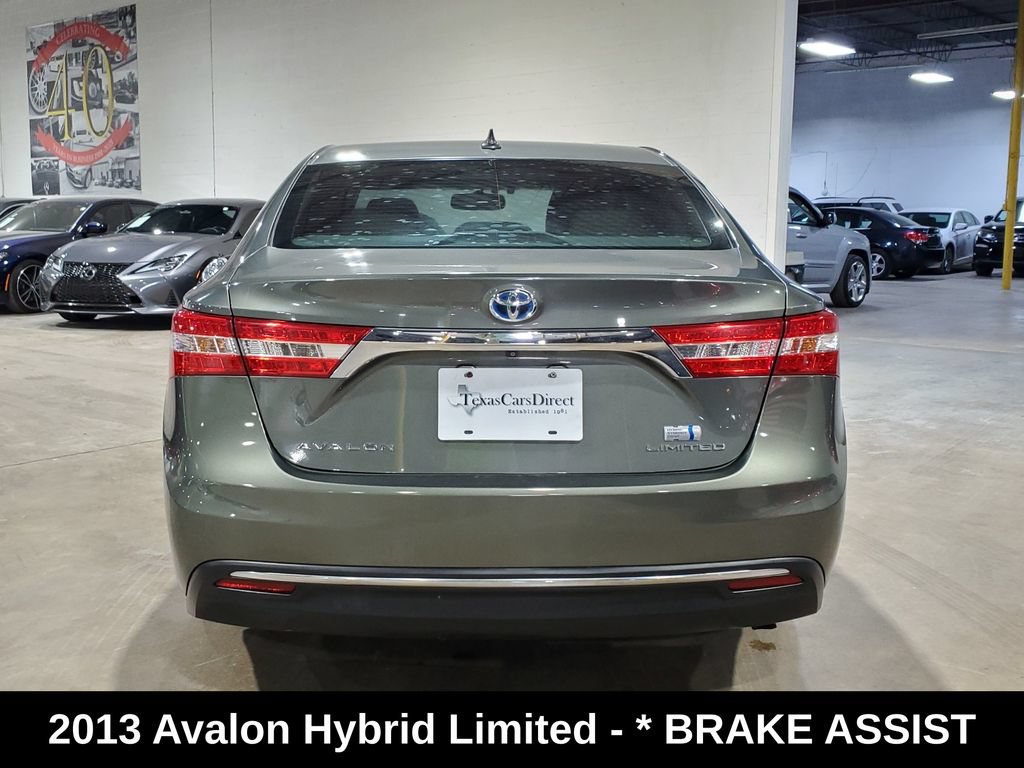 Used 2013 Toyota Avalon Limited w/ Technology Pkg FWD image 10