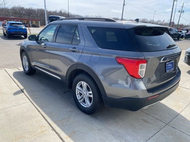 Used 2022 Ford Explorer XLT w/ Equipment Group 202A image 10