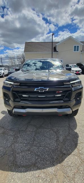 Used 2023 Chevrolet Colorado Z71 w/ Z71 Convenience Package 2 AWD/4WD image 23