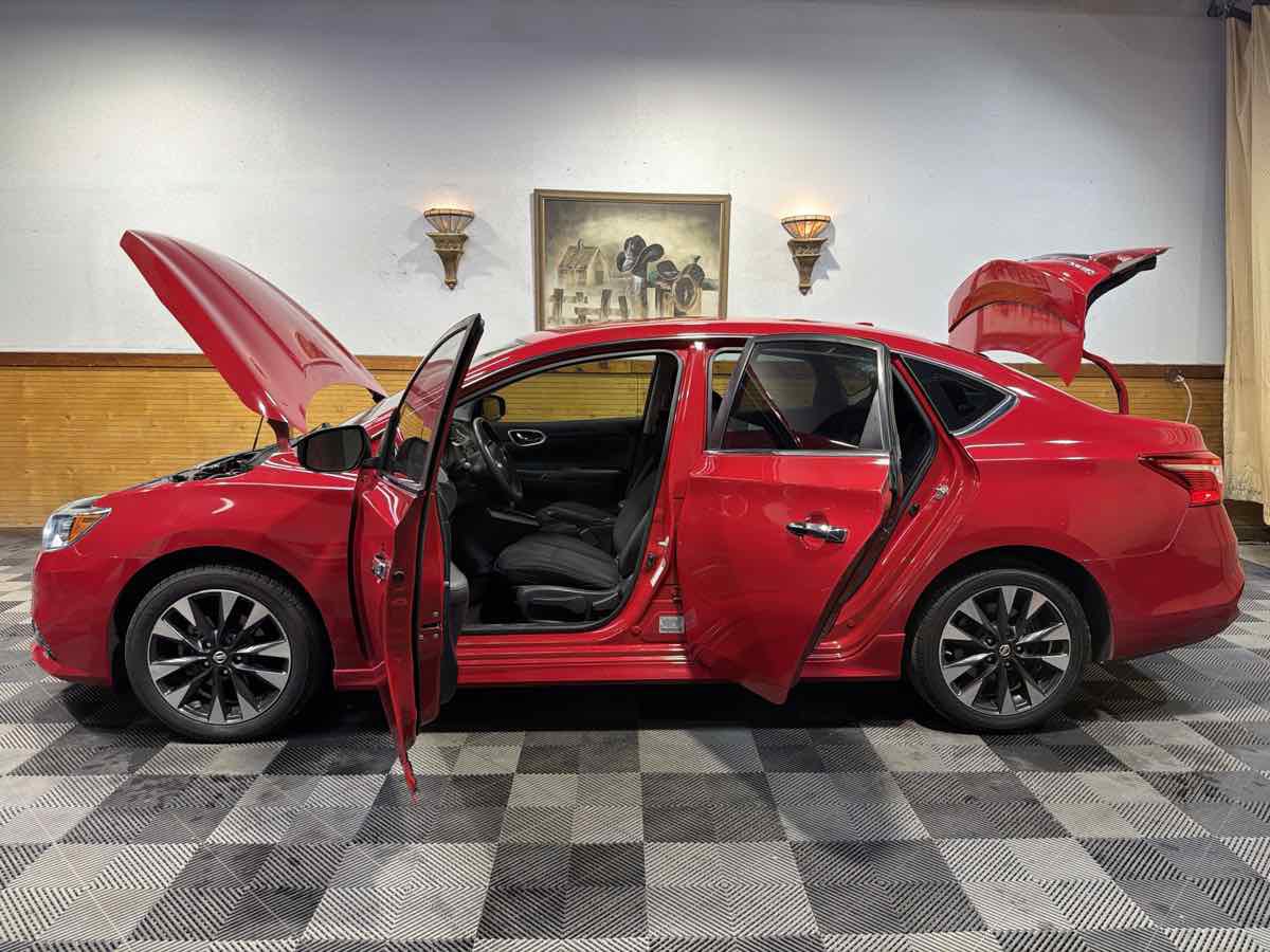 Used 2016 Nissan Sentra SR w/ Driver's Assist Package FWD image 12