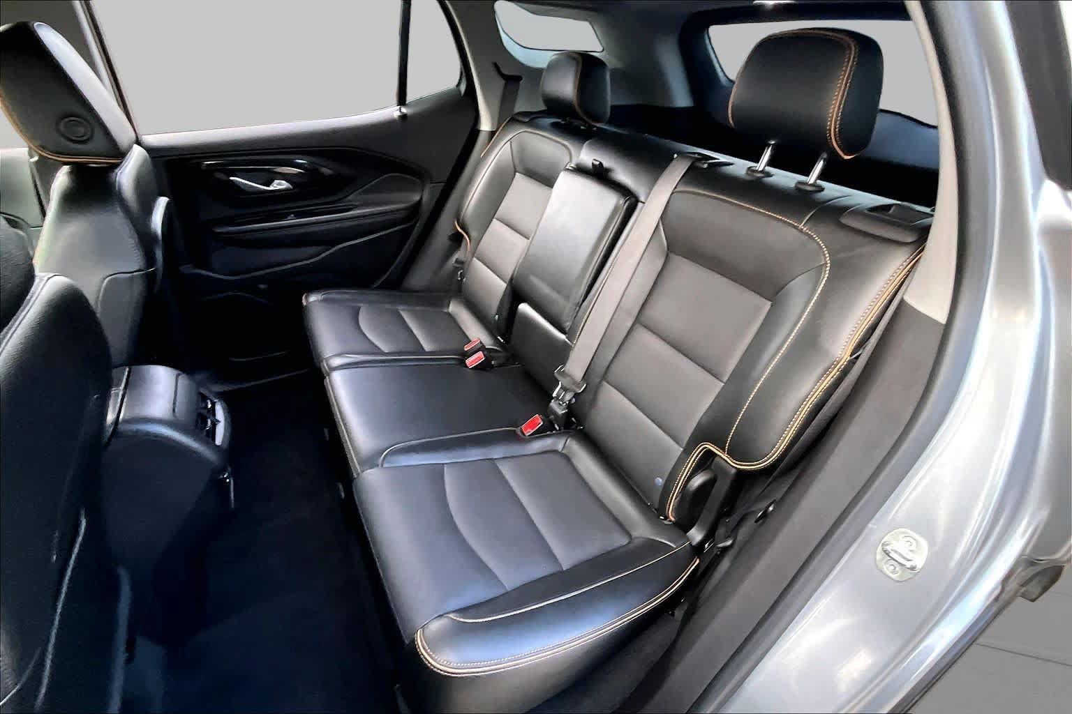 Used 2024 GMC Terrain AT4 w/ Tech Package AWD/4WD image 21
