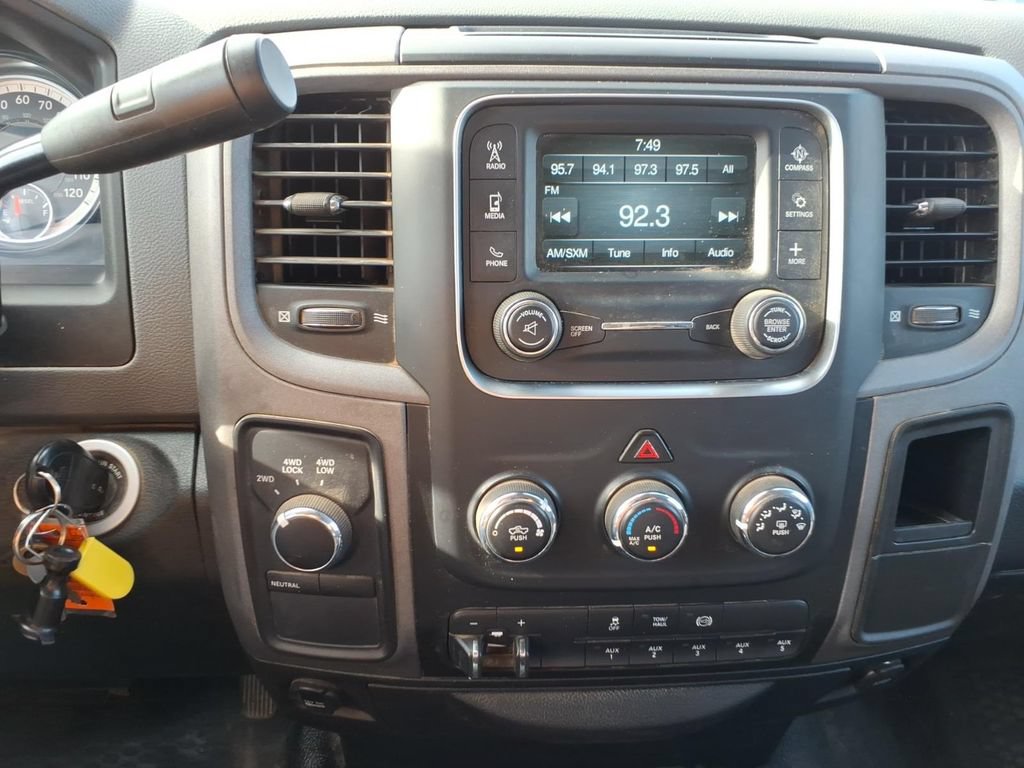 Used 2018 RAM 3500 Tradesman w/ Chrome Appearance Group AWD/4WD image 15