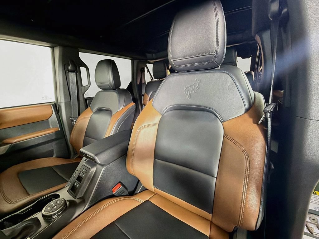 Used 2023 Ford Bronco Outer Banks AWD/4WD image 12