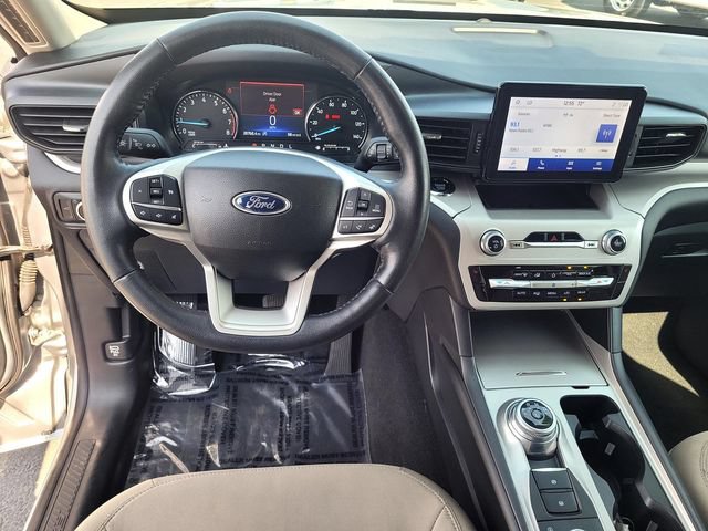 Certified 2023 Ford Explorer XLT AWD/4WD image 9