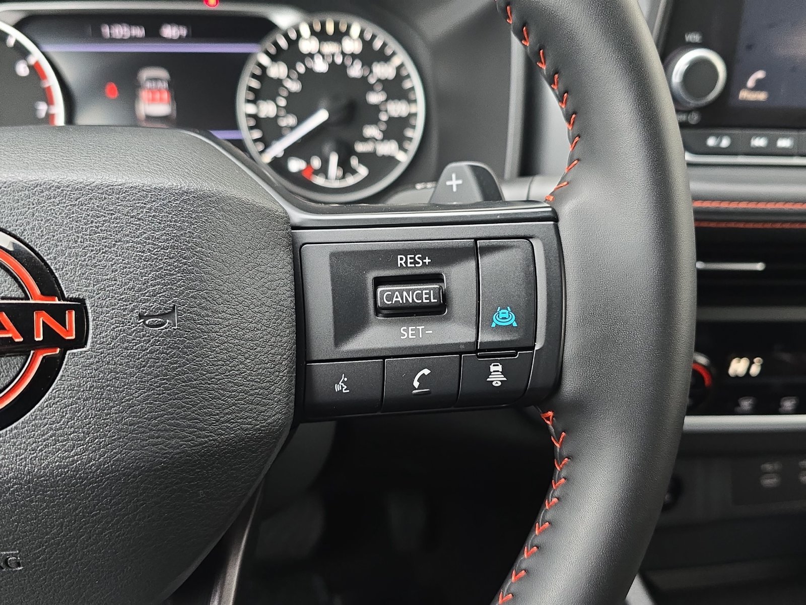 Used 2025 Nissan Rogue SV AWD/4WD image 20