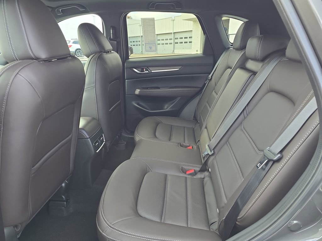 New 2025 MAZDA CX-5 Signature image 13