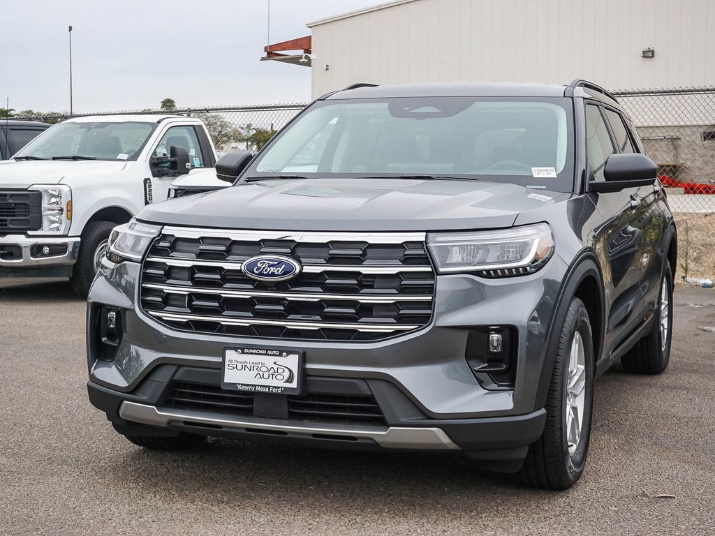 New 2026 Ford Explorer Active w/ Active Comfort Package RWD image 3