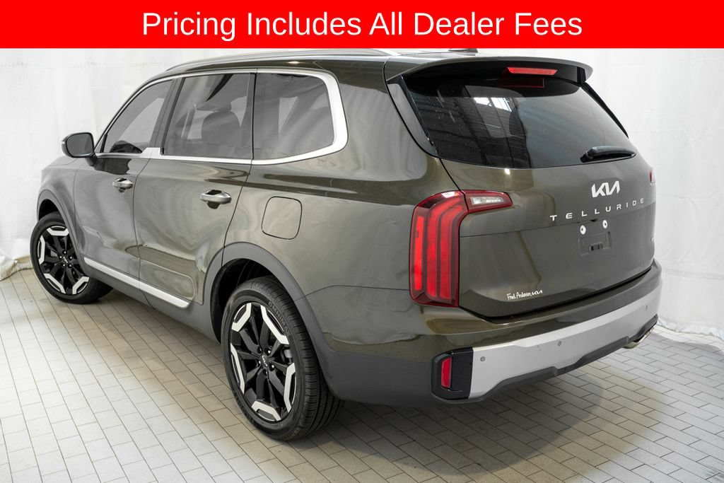 Certified 2023 Kia Telluride S w/ S Sunroof Package AWD/4WD image 3