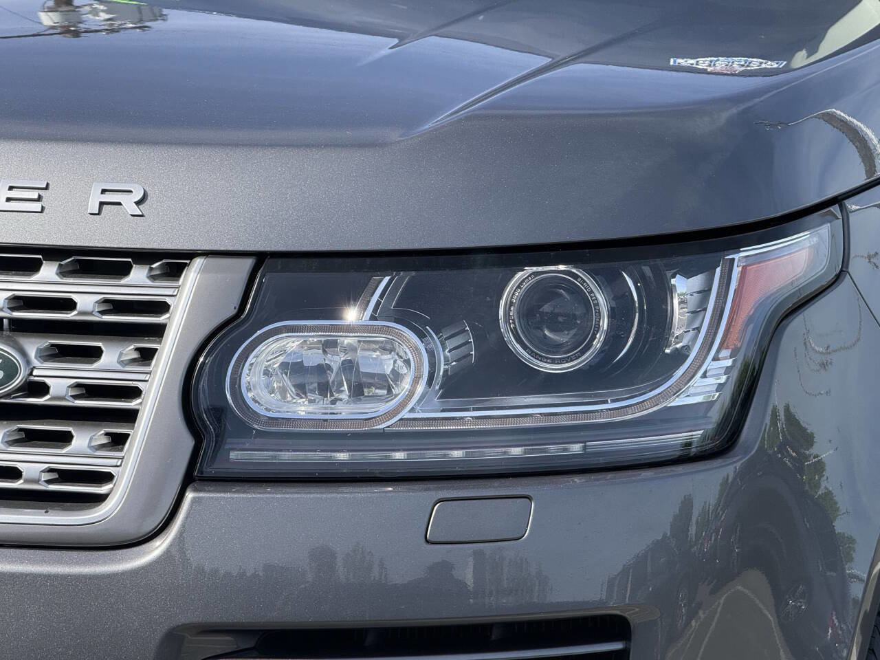 Used 2015 Land Rover Range Rover Supercharged image 26