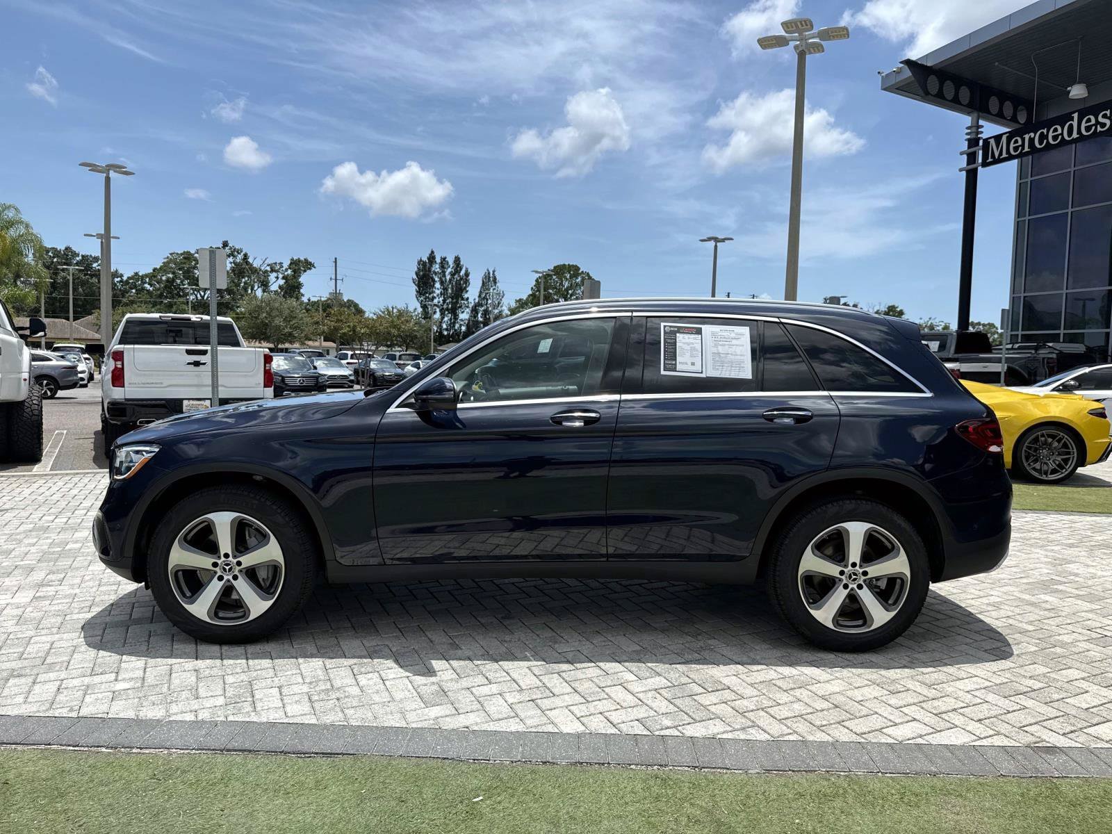 Certified 2022 Mercedes-Benz GLC 300 image 3