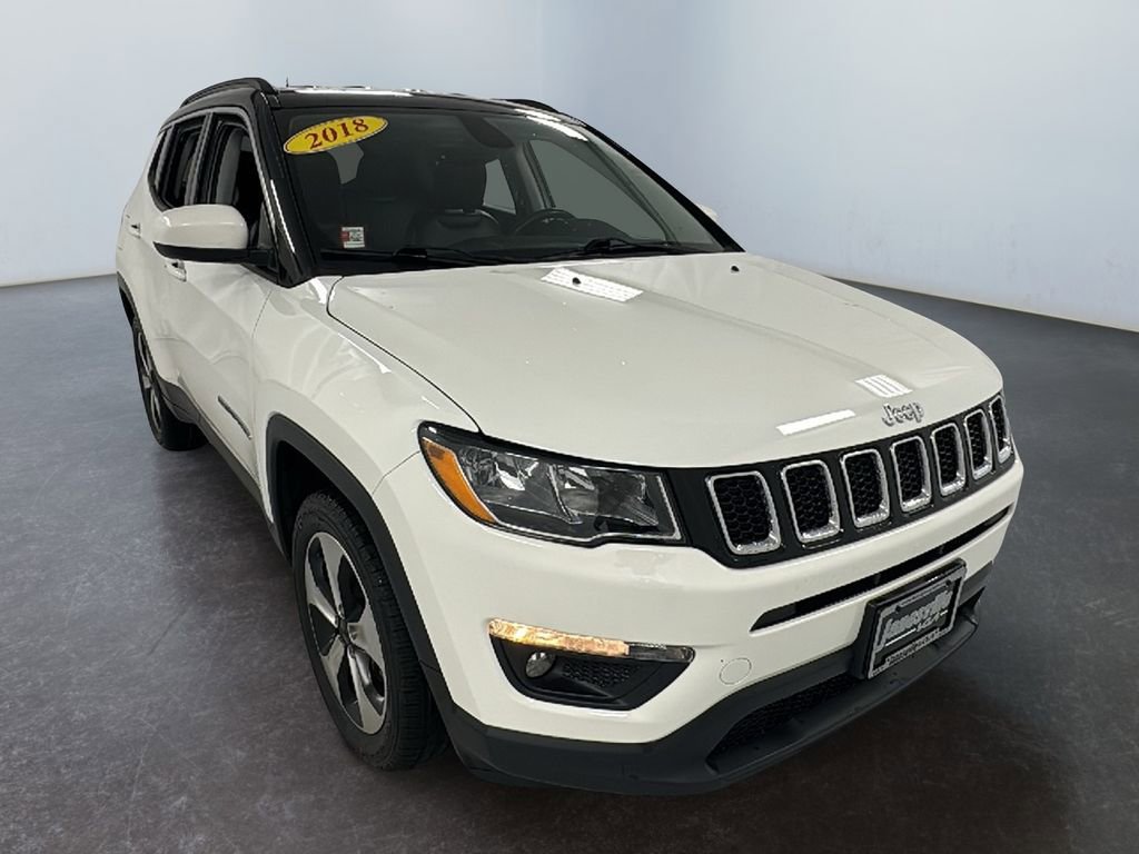 Used 2018 Jeep Compass Latitude w/ Popular Equipment Group image 1