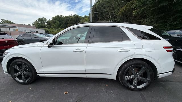 Used 2023 Genesis GV70 2.5T w/ Sport Prestige Package AWD/4WD image 8