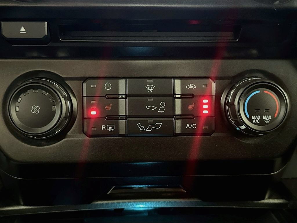 Used 2017 Ford F150 XLT w/ Equipment Group 302A Luxury AWD/4WD image 21