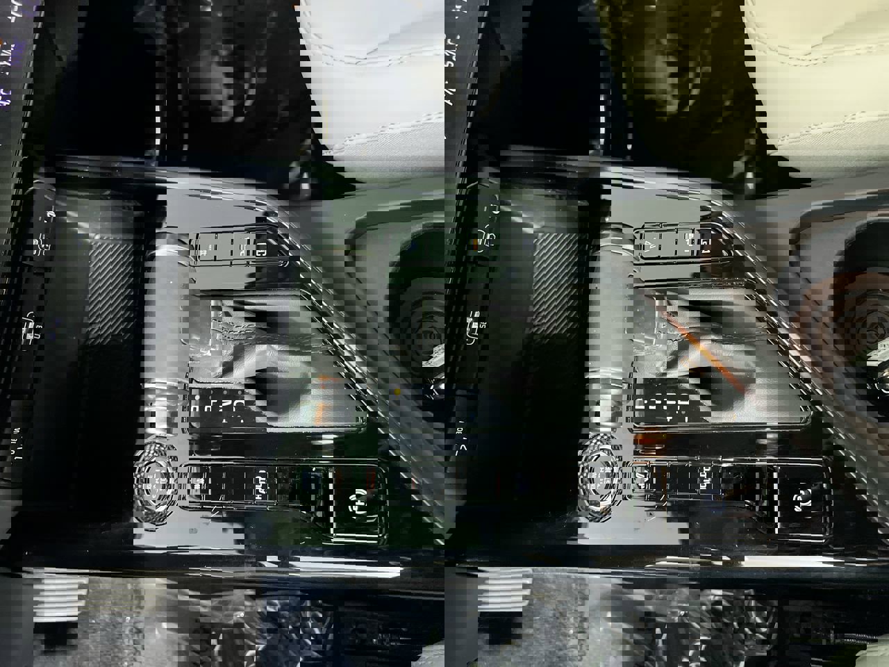 Certified 2023 Kia Niro EX image 24