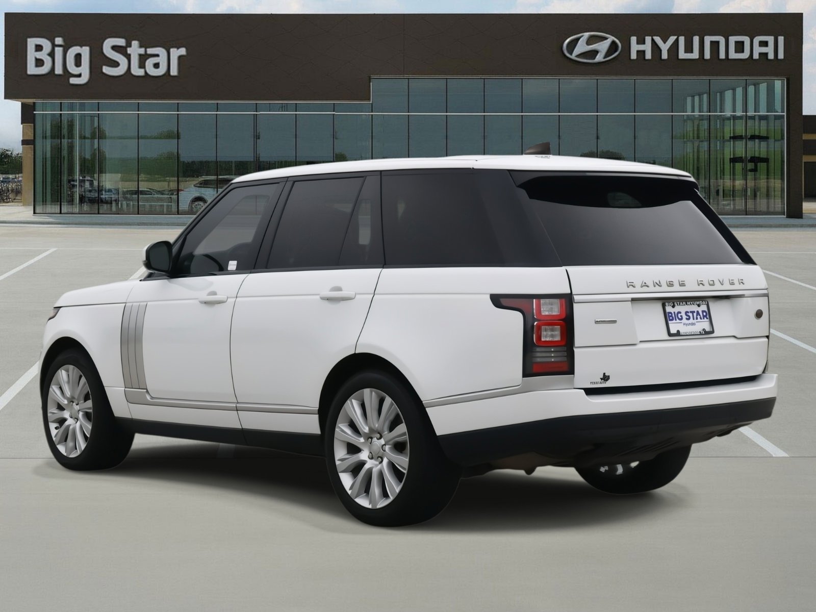 Used 2017 Land Rover Range Rover Supercharged image 3