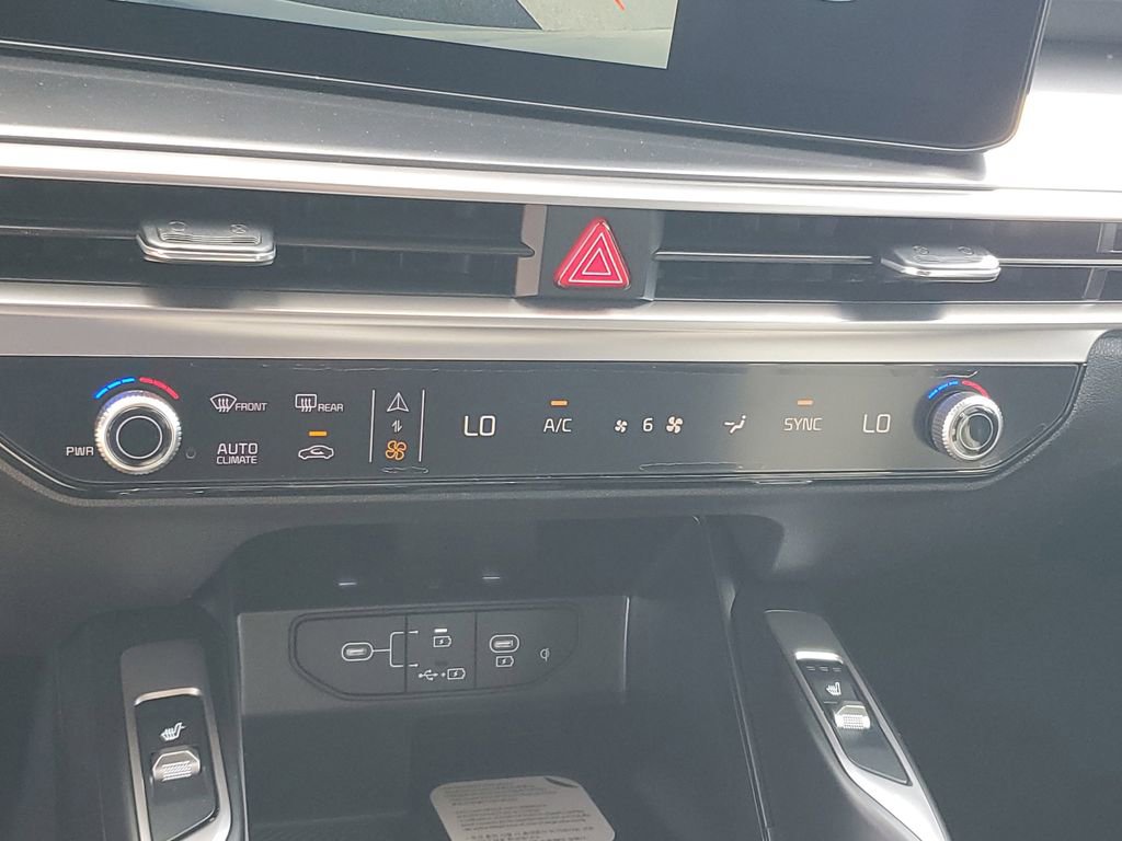 New 2026 Kia Sorento S image 18