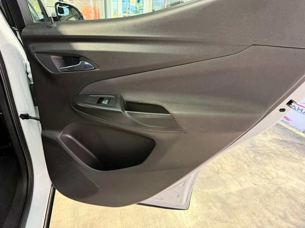 Used 2023 Chevrolet Bolt EUV LT FWD image 54