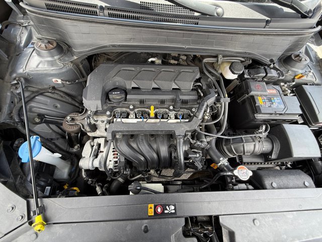 Used 2023 Hyundai Venue Limited w/ Cargo Package image 21