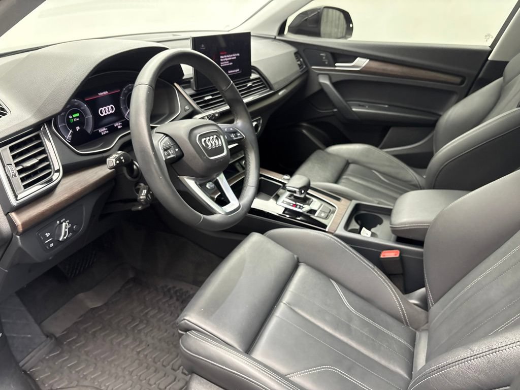 Used 2024 Audi Q5 e Premium w/ Convenience Package AWD/4WD image 6