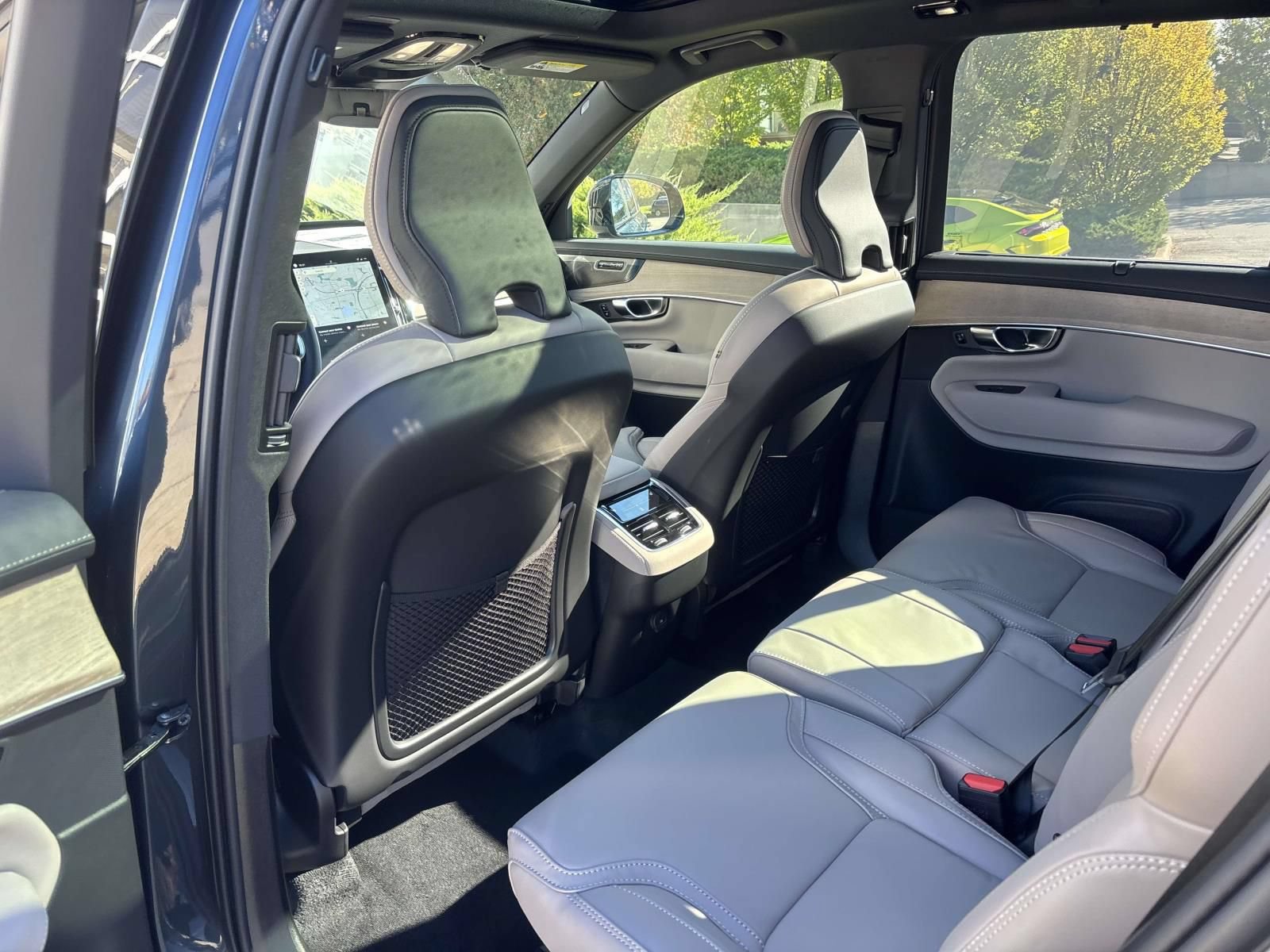 New 2026 Volvo XC90 B6 Ultra w/ Protection Package Premier AWD/4WD image 27