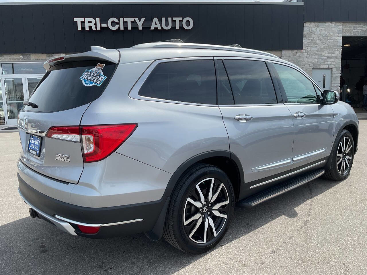 Used 2019 Honda Pilot Touring image 7