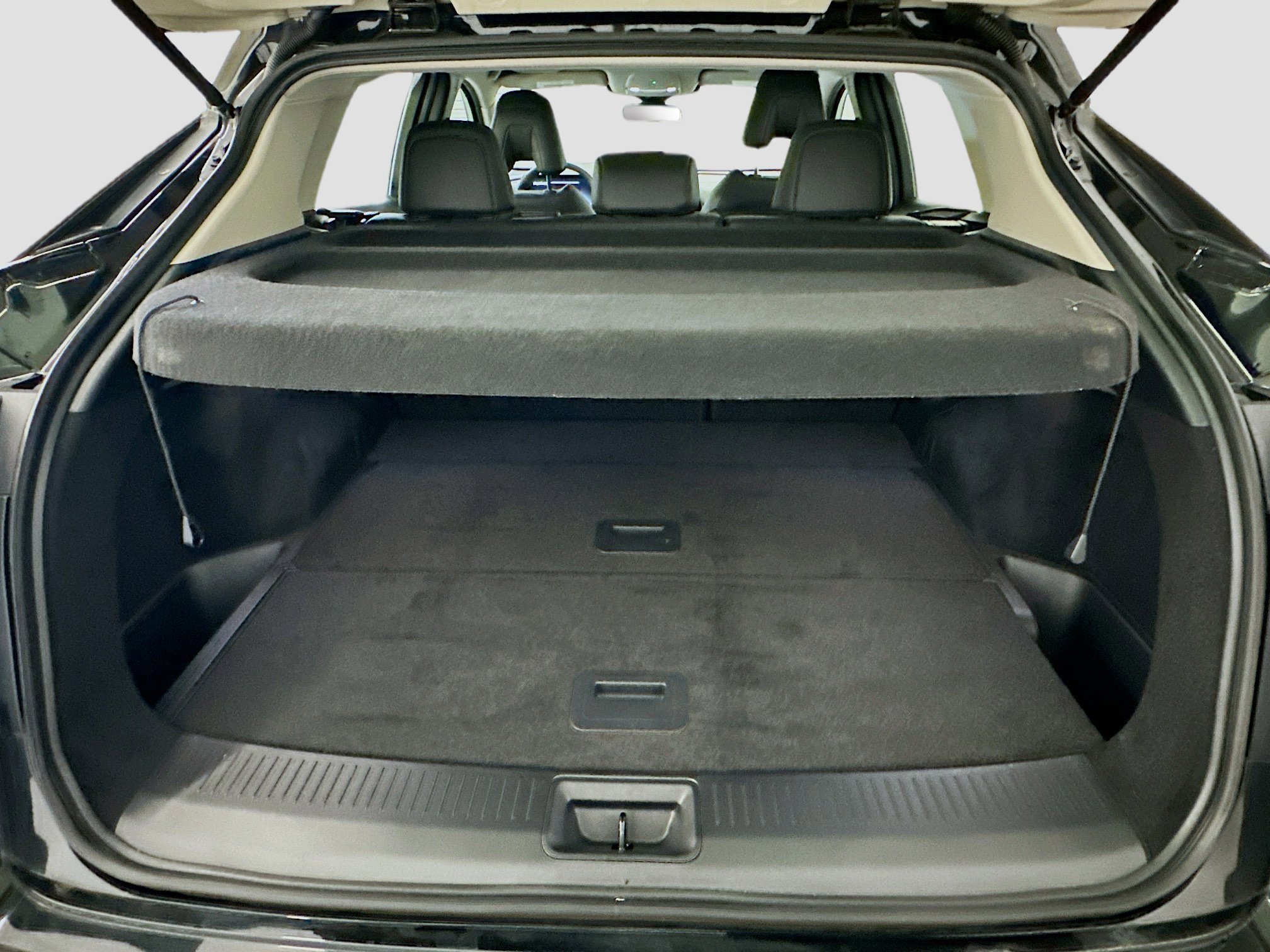 Used 2024 Nissan Ariya AWD image 30