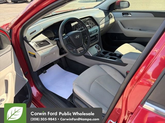 Used 2017 Hyundai Sonata SE FWD image 12