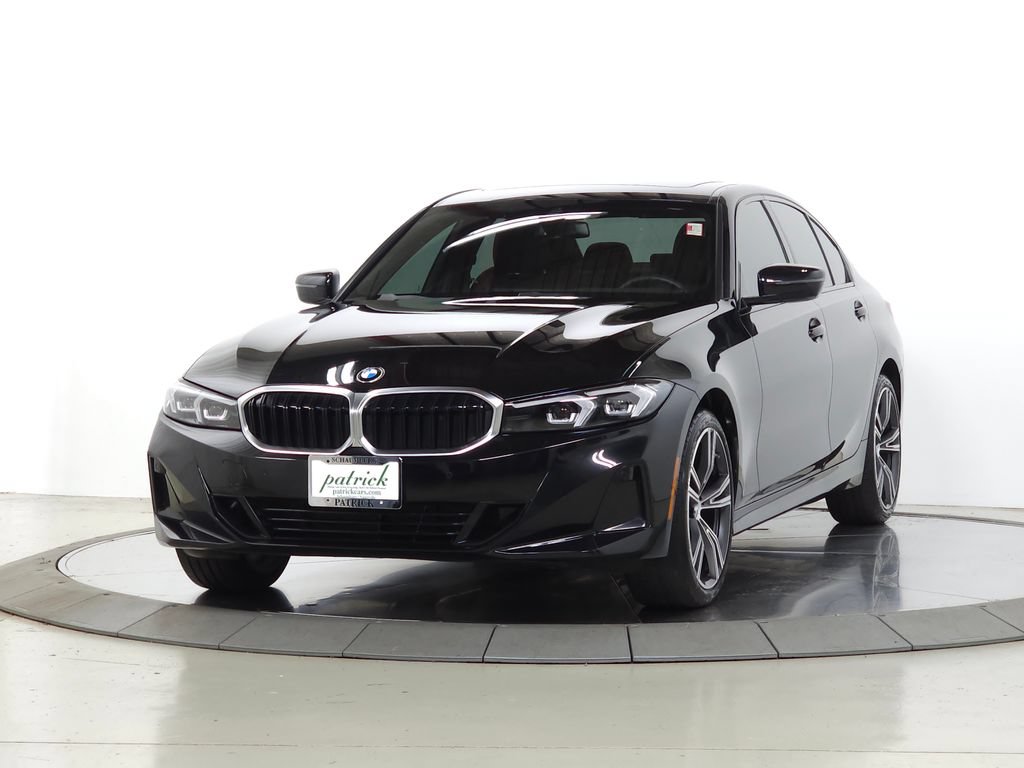 Used 2023 BMW 330i xDrive Sedan w/ Premium Package AWD/4WD image 3