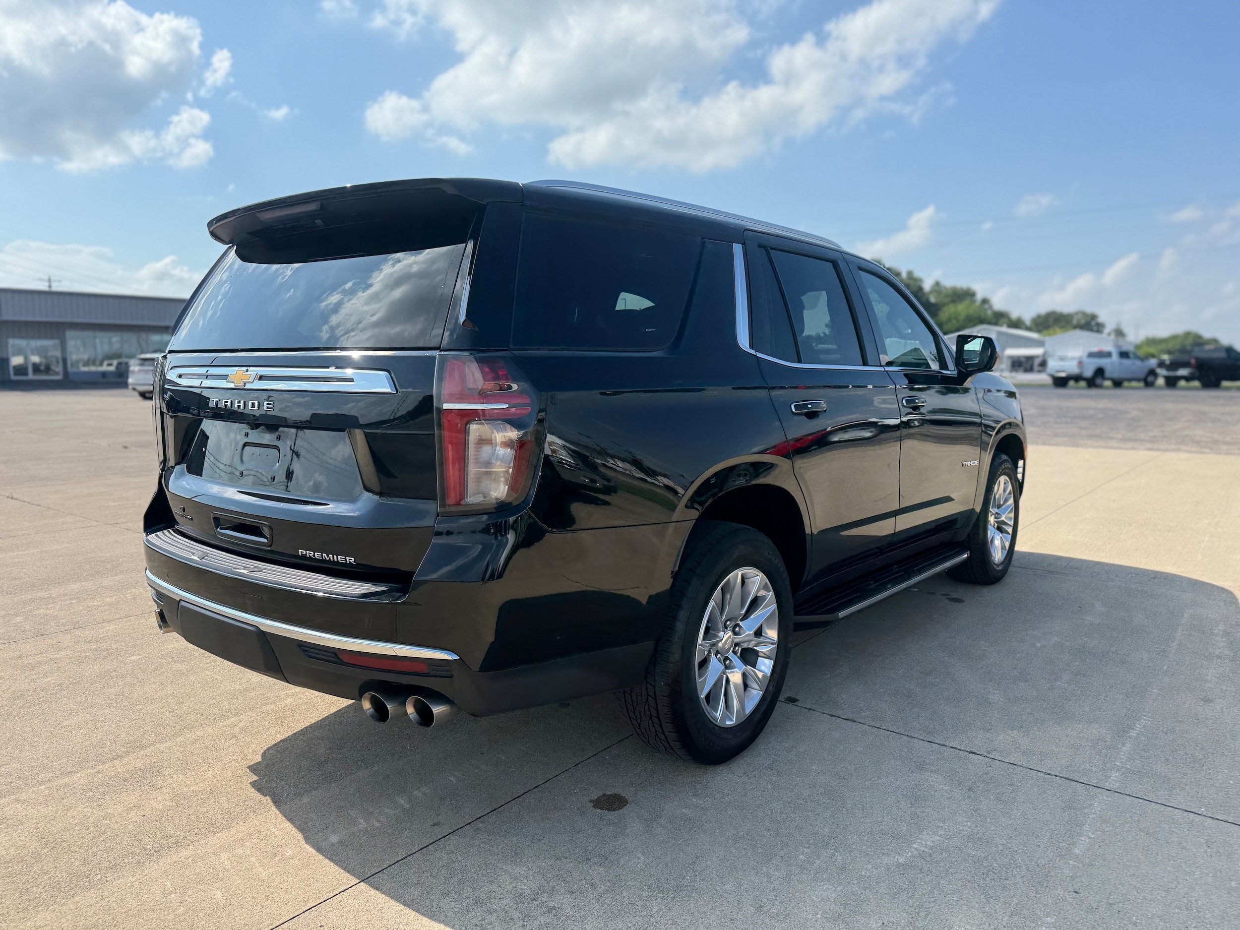Used 2022 Chevrolet Tahoe Premier AWD/4WD image 5