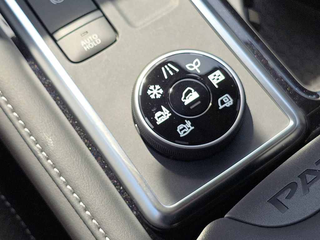 New 2026 Nissan Pathfinder SL AWD/4WD image 8