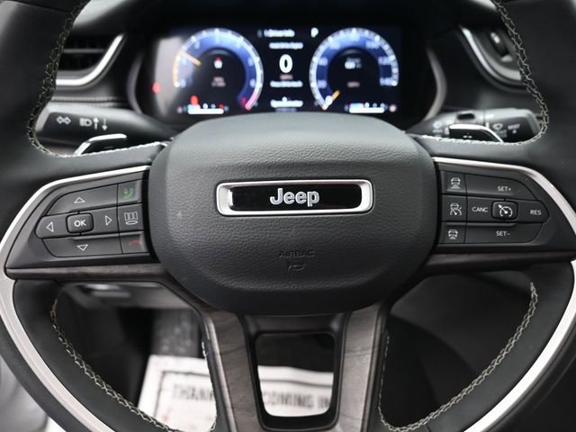 Used 2023 Jeep Grand Cherokee Limited image 20