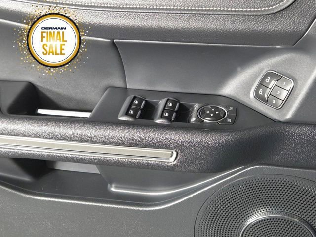 Used 2022 Ford Expedition XLT image 25