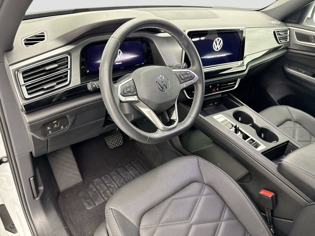 Used 2024 Volkswagen Atlas Cross Sport SE FWD image 9