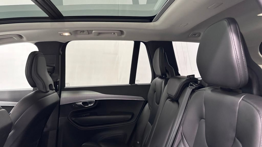 Certified 2023 Volvo XC90 B5 Core w/ Climate Package AWD/4WD image 22