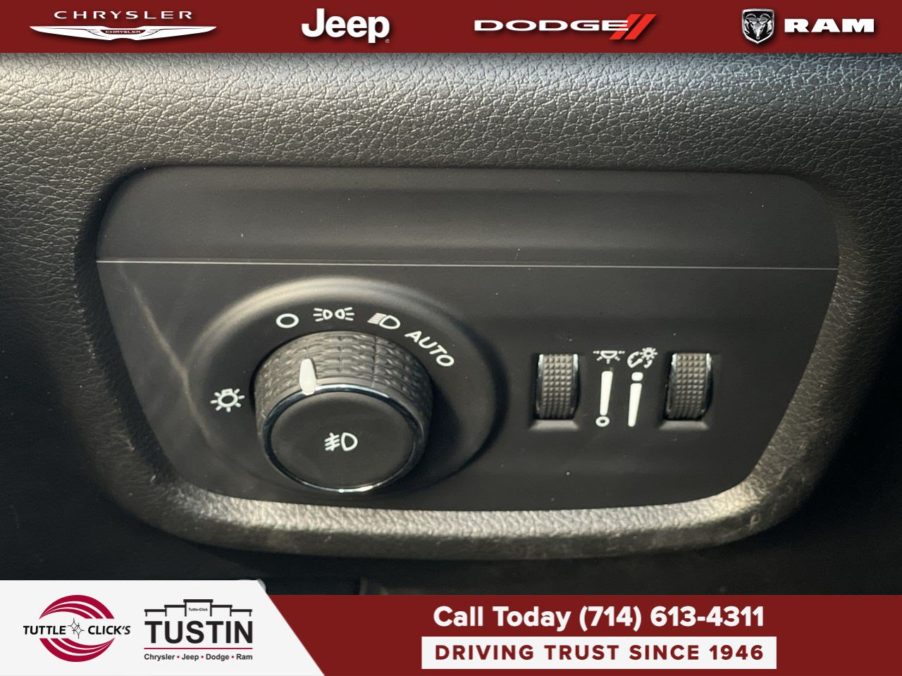 Used 2023 Jeep Grand Cherokee L Limited w/ Luxury Tech Group II AWD/4WD image 31