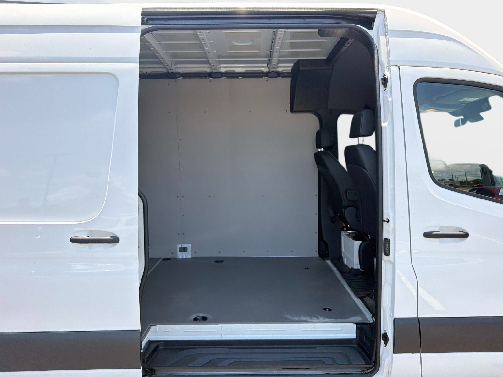 Certified 2023 Mercedes-Benz Sprinter 2500 image 13
