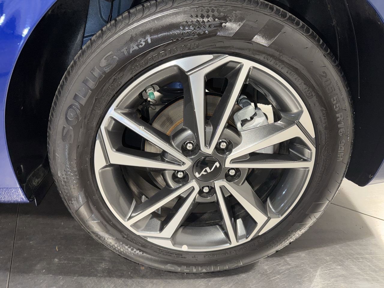 Certified 2023 Kia Forte LXS image 12