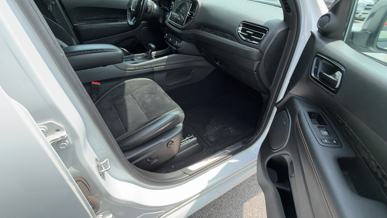 Used 2025 Dodge Durango R/T AWD/4WD image 19