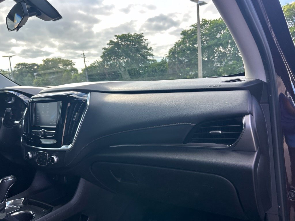 Used 2019 Chevrolet Traverse LT FWD image 24
